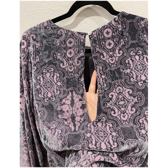 SHOW ME YOUR MUMU Grey Purple Bell Sleeves Velvet Mini Boho Dress - Picture 5 of 5